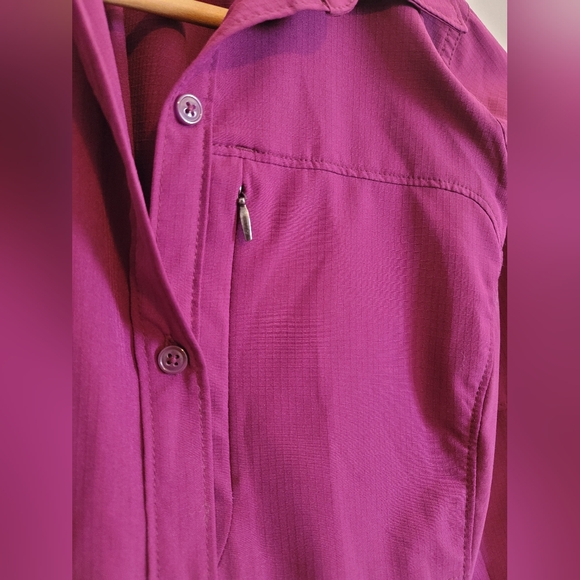 Hiking button up shirt - Picture 4 of 4